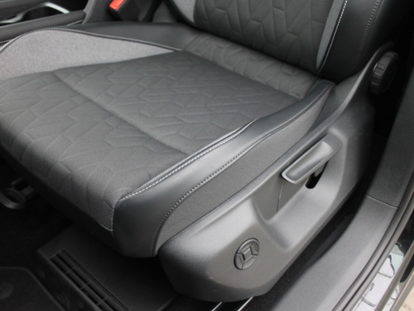 Volkswagen Tiguan – Bild 9