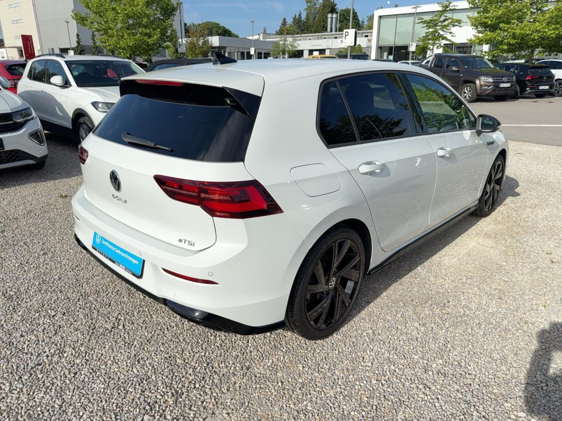 Volkswagen Golf R-Line