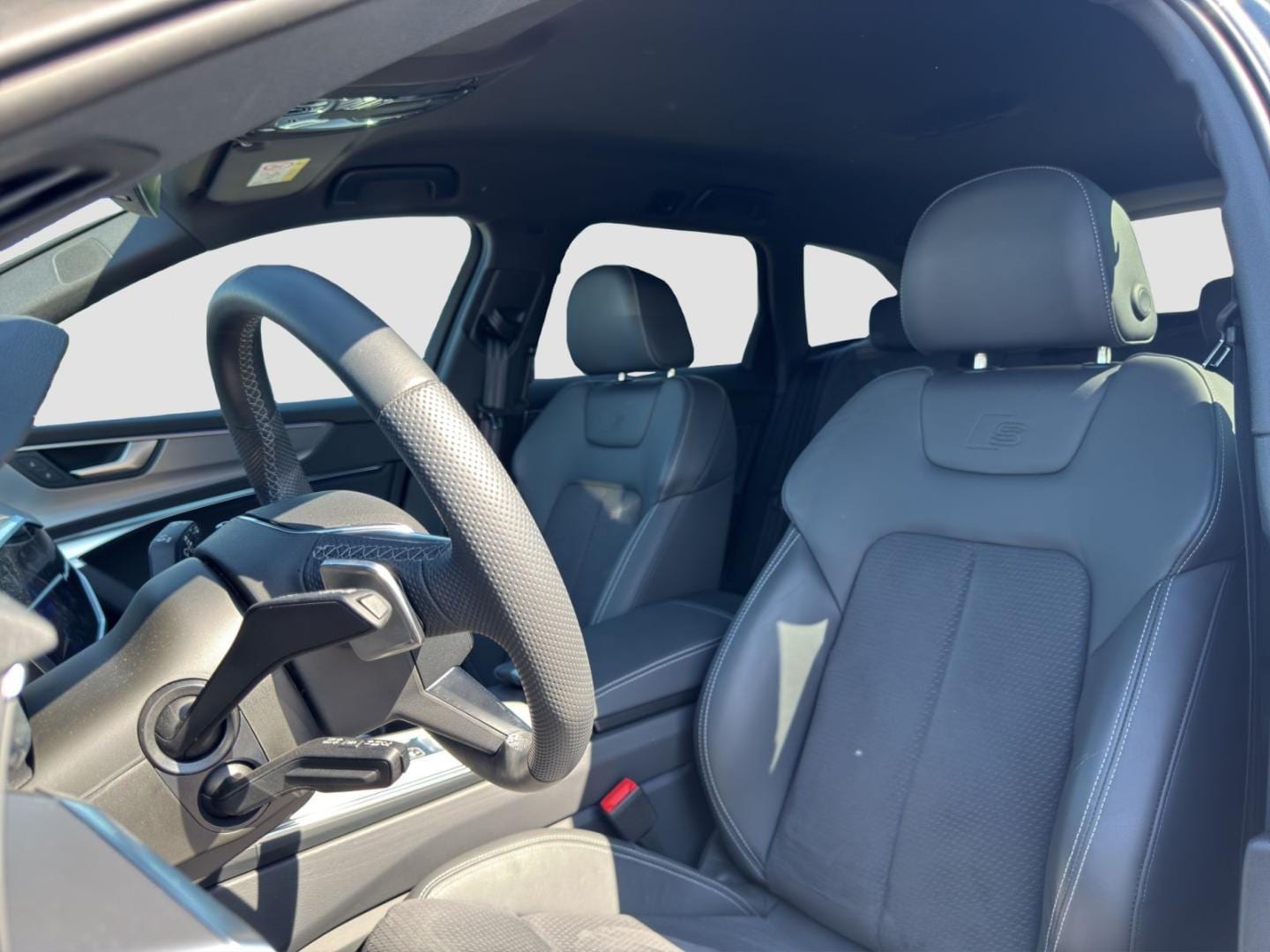Bild über Audi S6 Avant TDI quattro tiptronic - für weitere Informationen kontaktieren Sie den Audi Partner