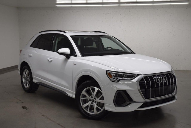 Image de {{modelName}} 2024 Audi Q3 SUV 