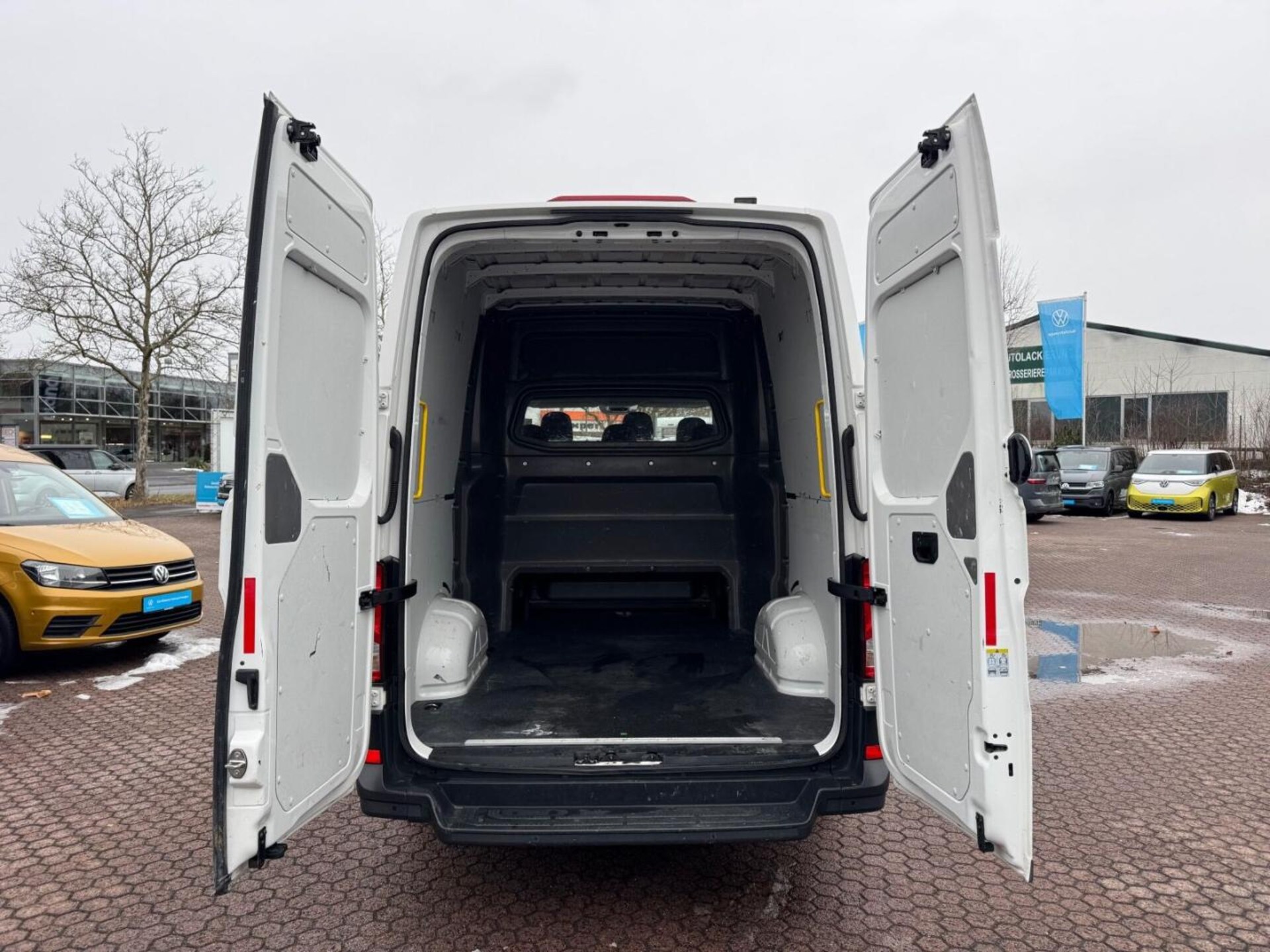 Volkswagen Crafter Kasten mittlerer Radstand