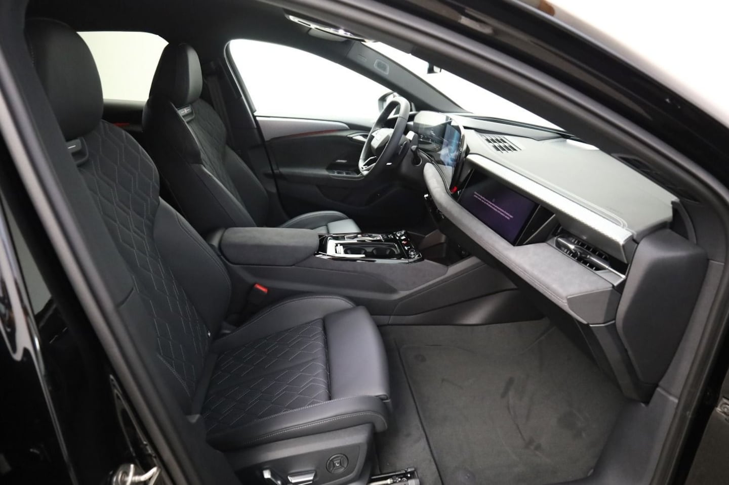 Bild über Audi A6 Sportback e-tron e-tron 210 kW - für weitere Informationen kontaktieren Sie den Audi Partner