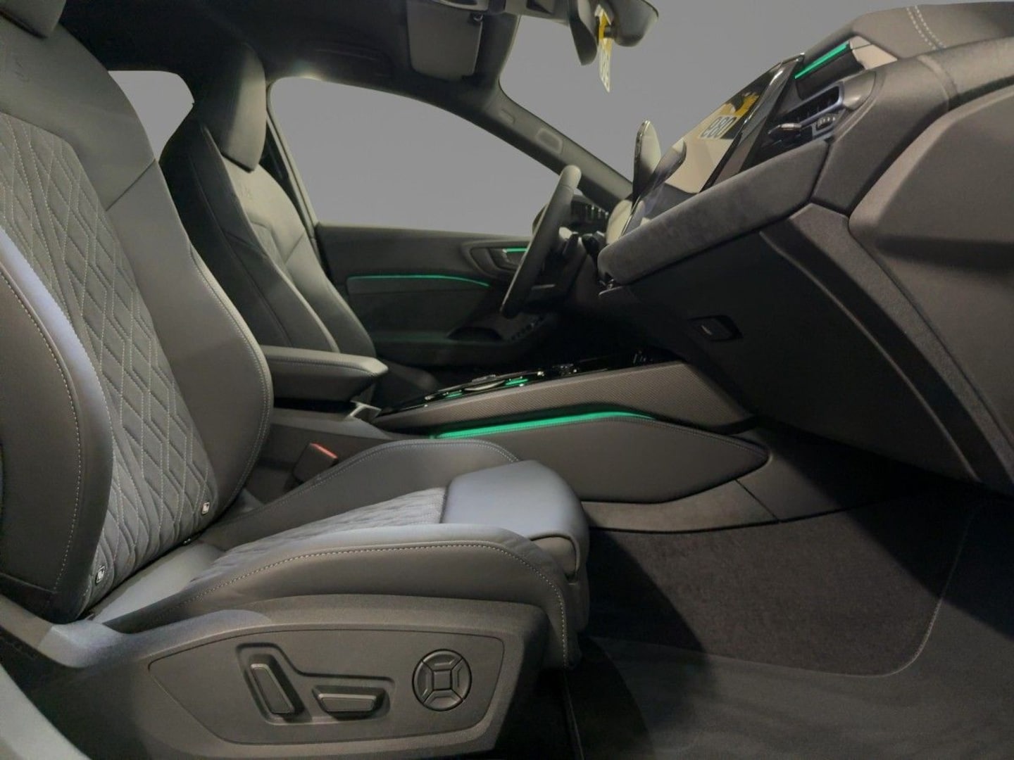 Bild über Audi A5 Avant e-hybrid e-hybrid quattro 270 kW S tronic - für weitere Informationen kontaktieren Sie den Audi Partner