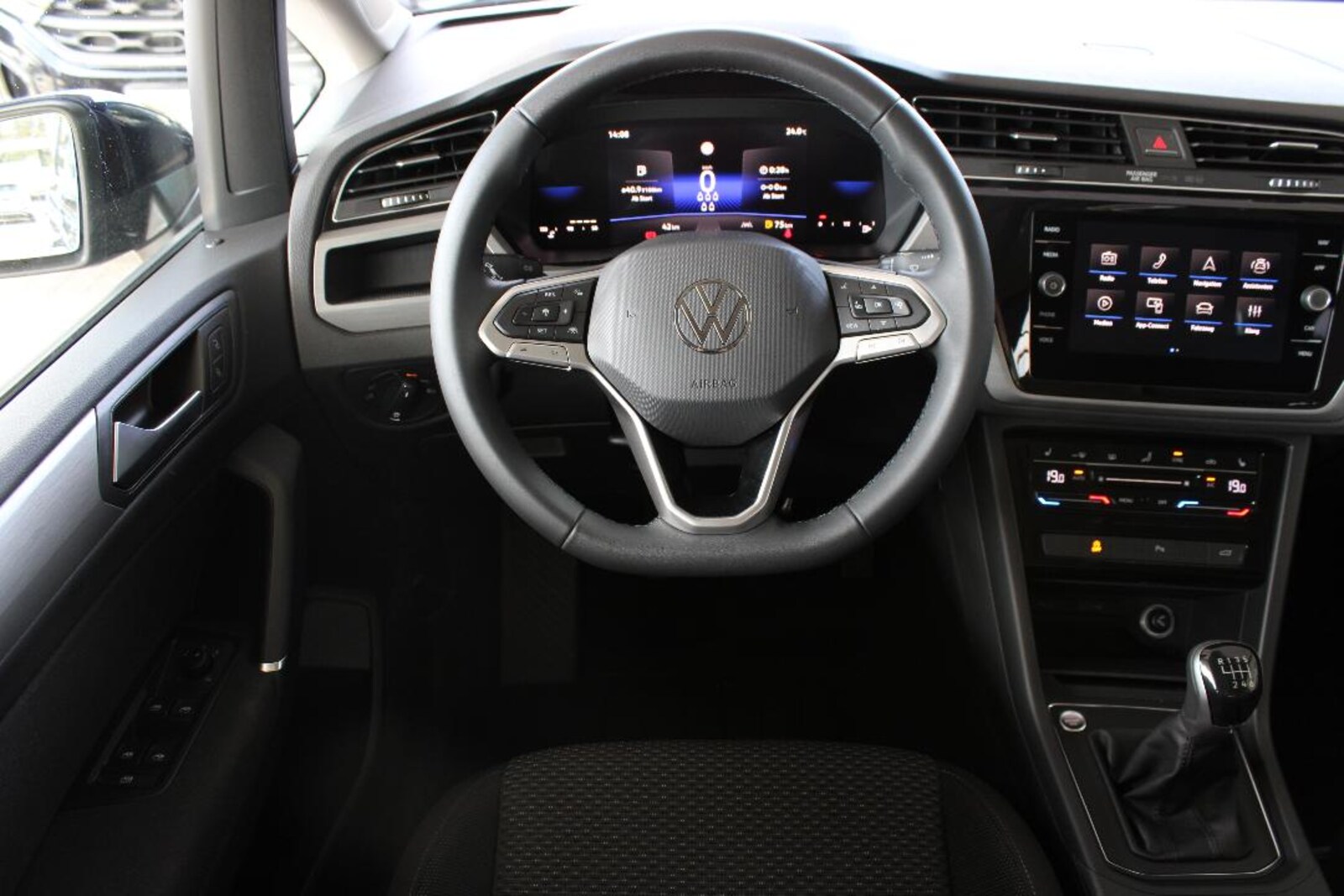 Volkswagen Touran – Bild 10