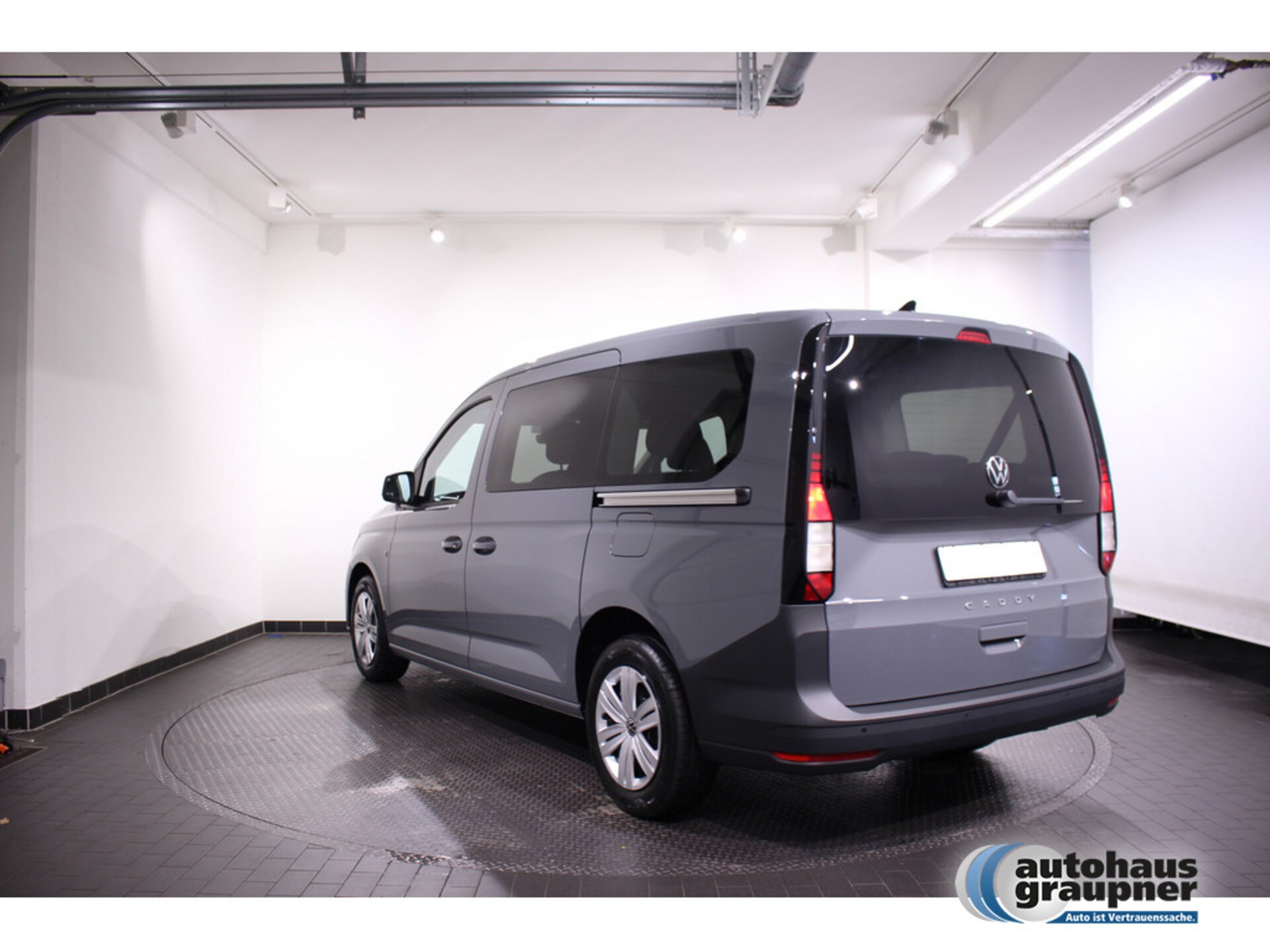 Volkswagen Caddy Maxi Basis-Modell