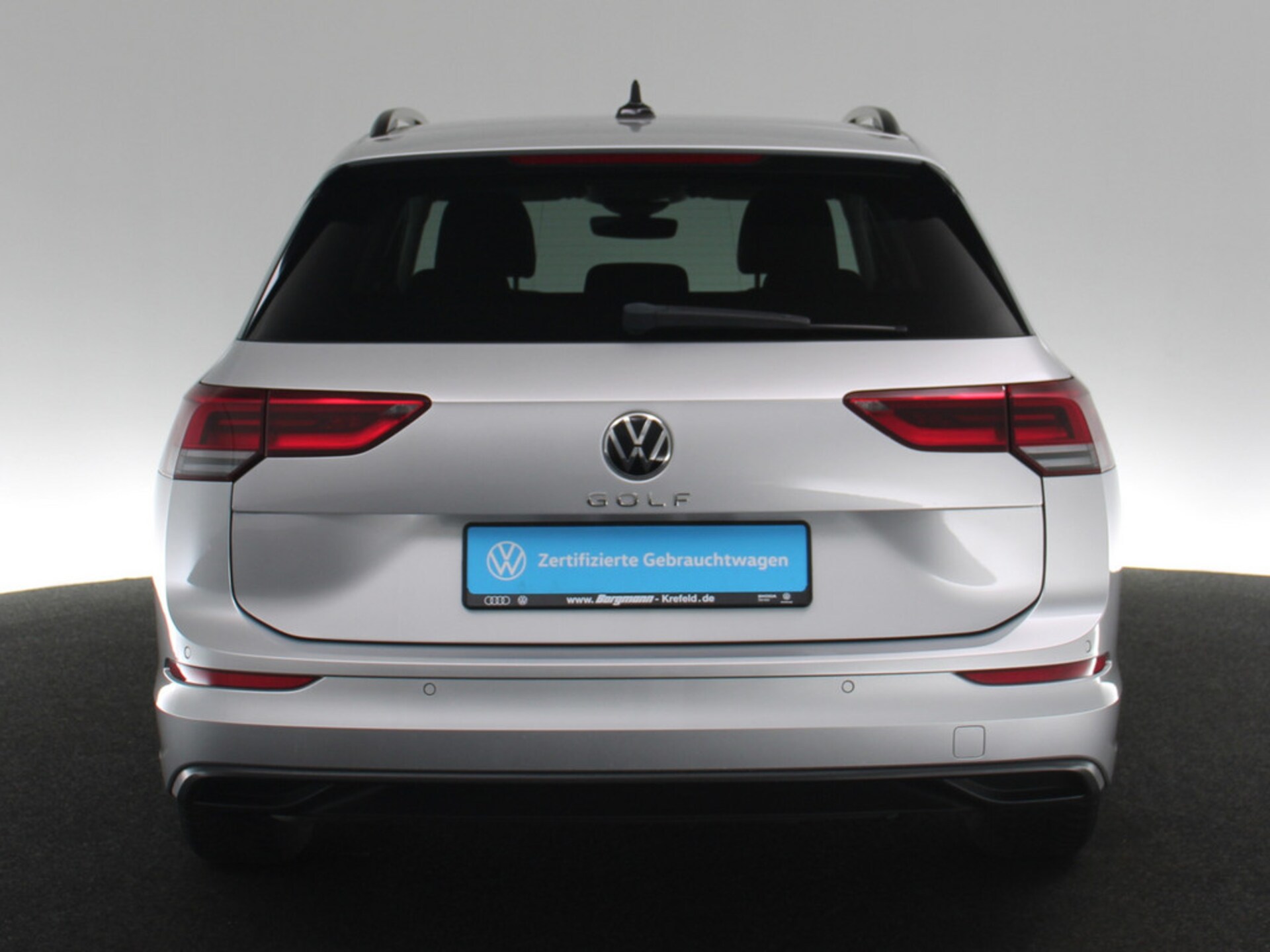 Volkswagen Golf Variant Life