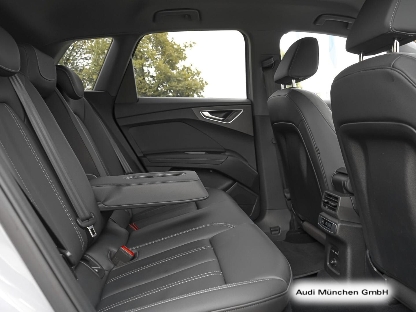 Bild über Audi Q4 e-tron 35 e-tron - für weitere Informationen kontaktieren Sie den Audi Partner