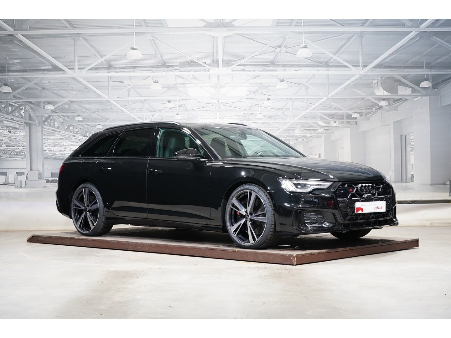 Bild über Audi S6 Avant TDI quattro tiptronic - für weitere Informationen kontaktieren Sie den Audi Partner