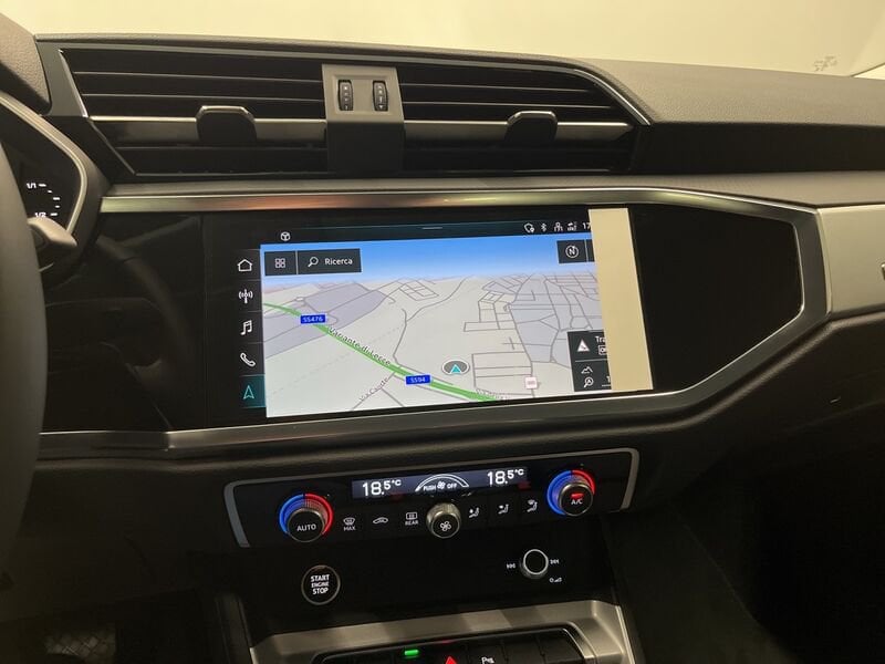 Immagine di Audi Q3 TFSI e S line edition 45 TFSI e 180 kW (245 CV) S tronic - Vista: for more details contact your dealer