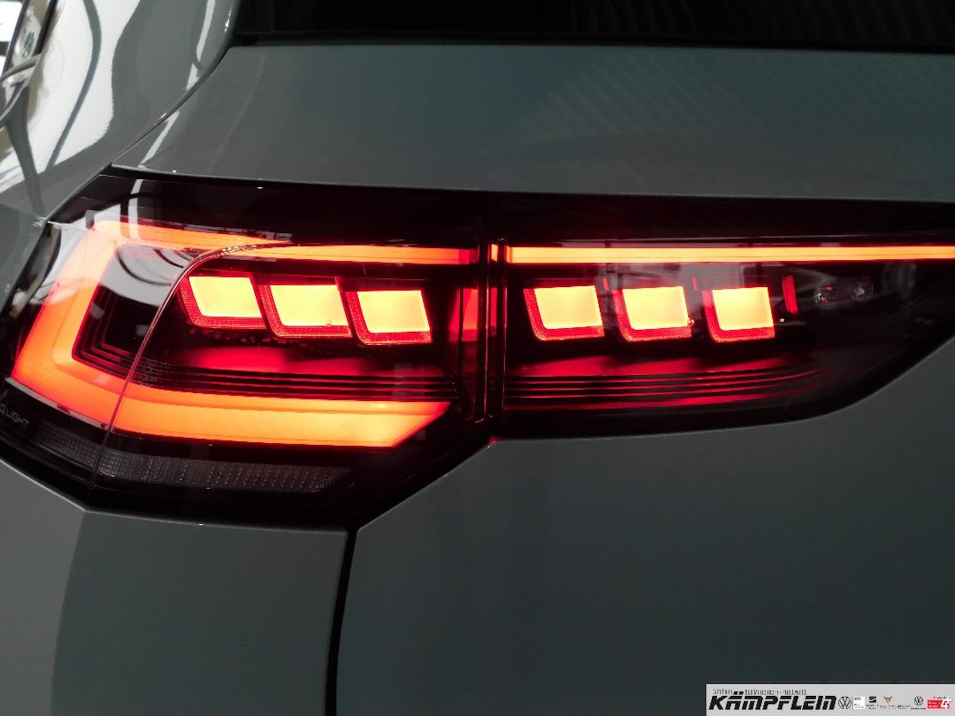 Volkswagen Golf R-Line