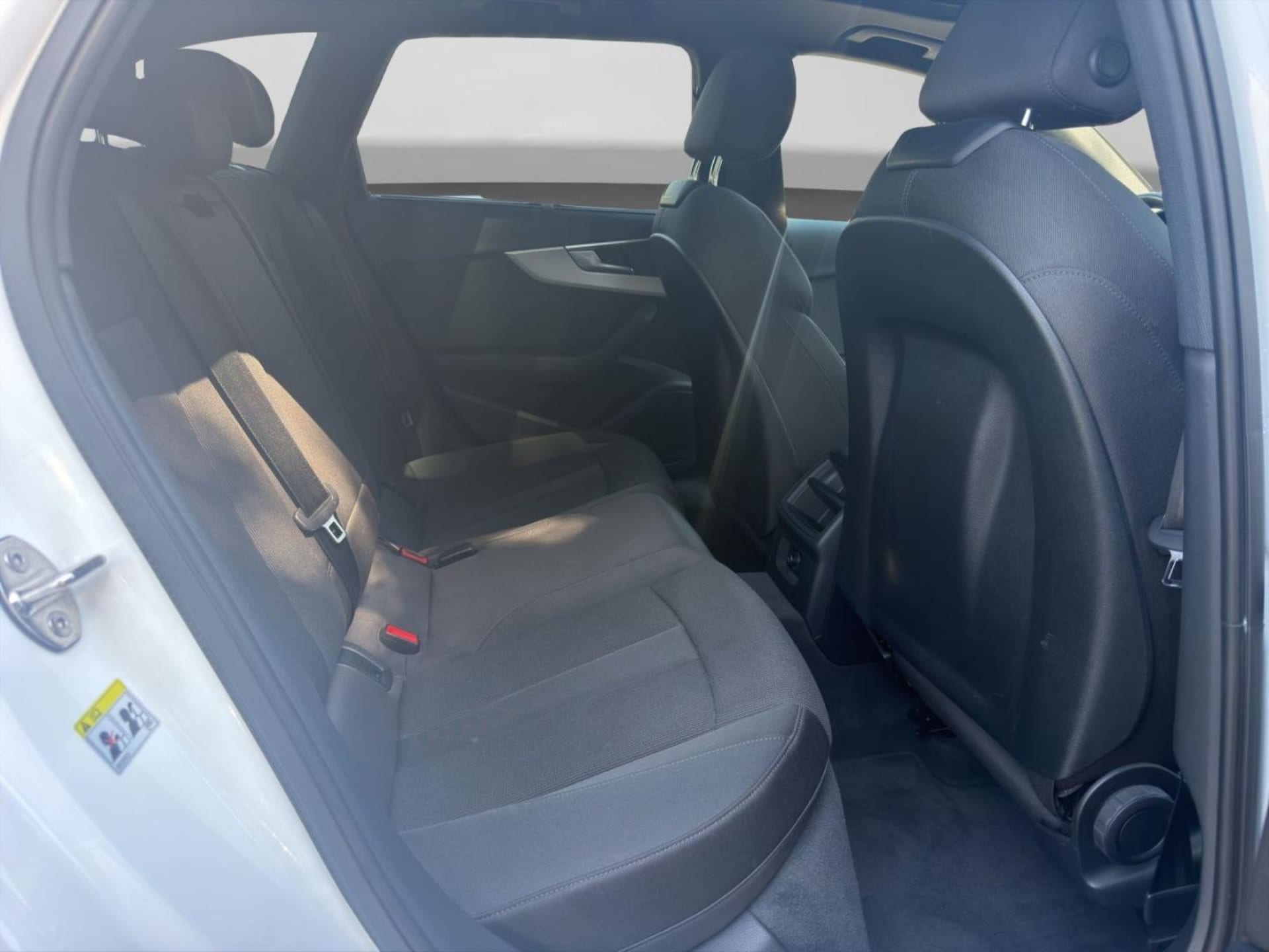 Audi A4 Avant S line