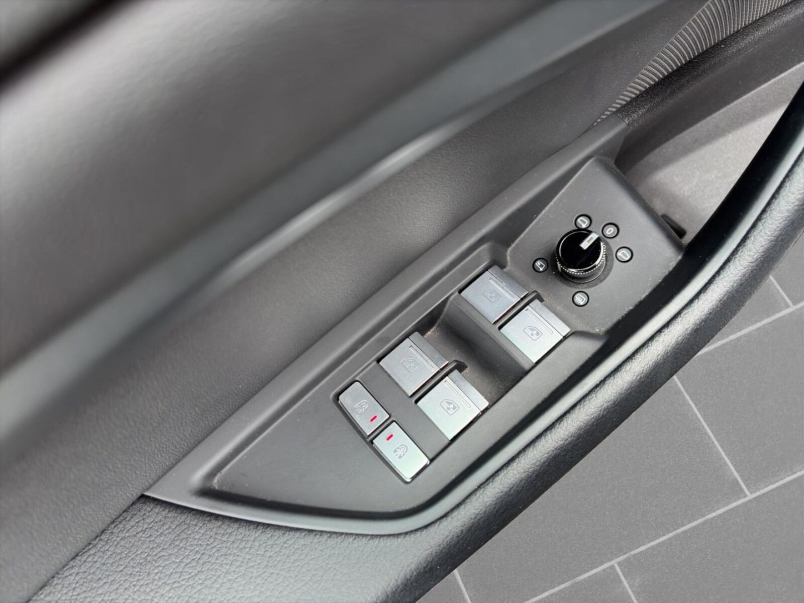 Audi Q8 e-tron – Bild 13