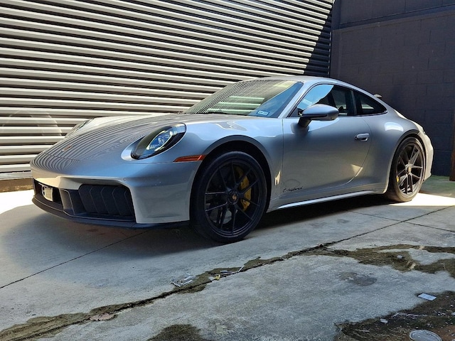 2026 Porsche 911 GTS