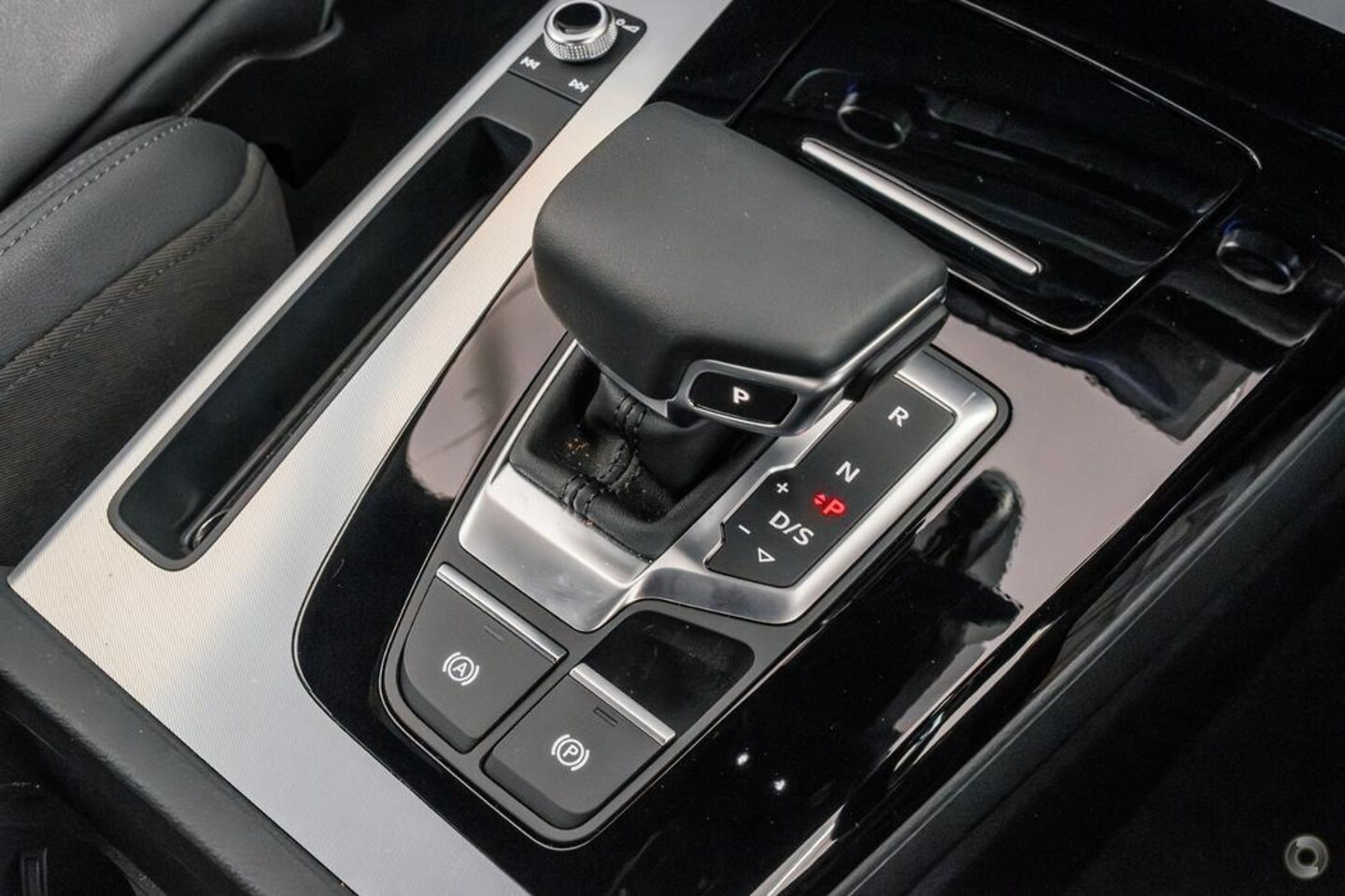 Image about Audi Q5 Sportback 40 TDI quattro S tronic