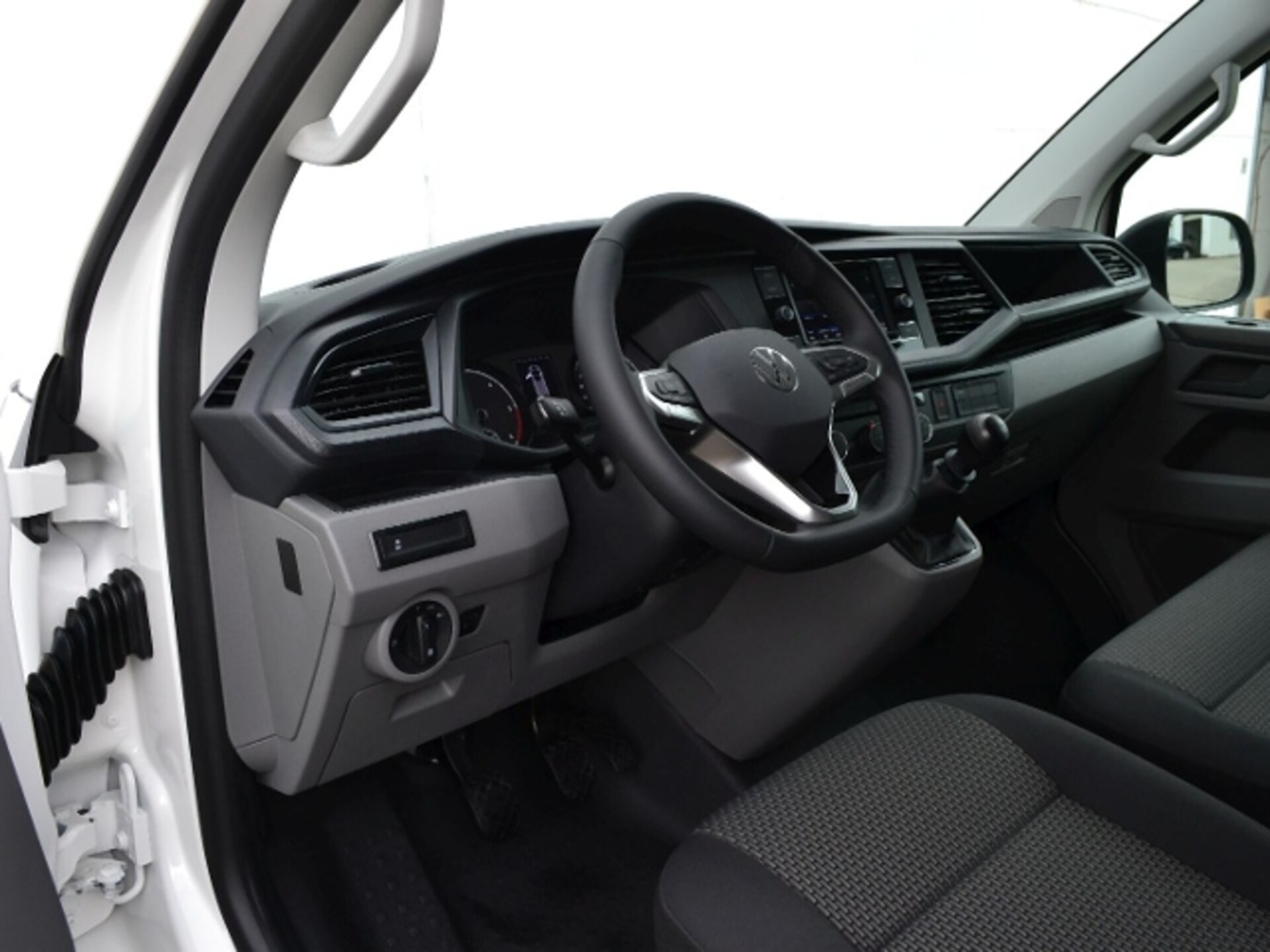 Volkswagen T6.1 Transporter Kasten kurzer Radstand