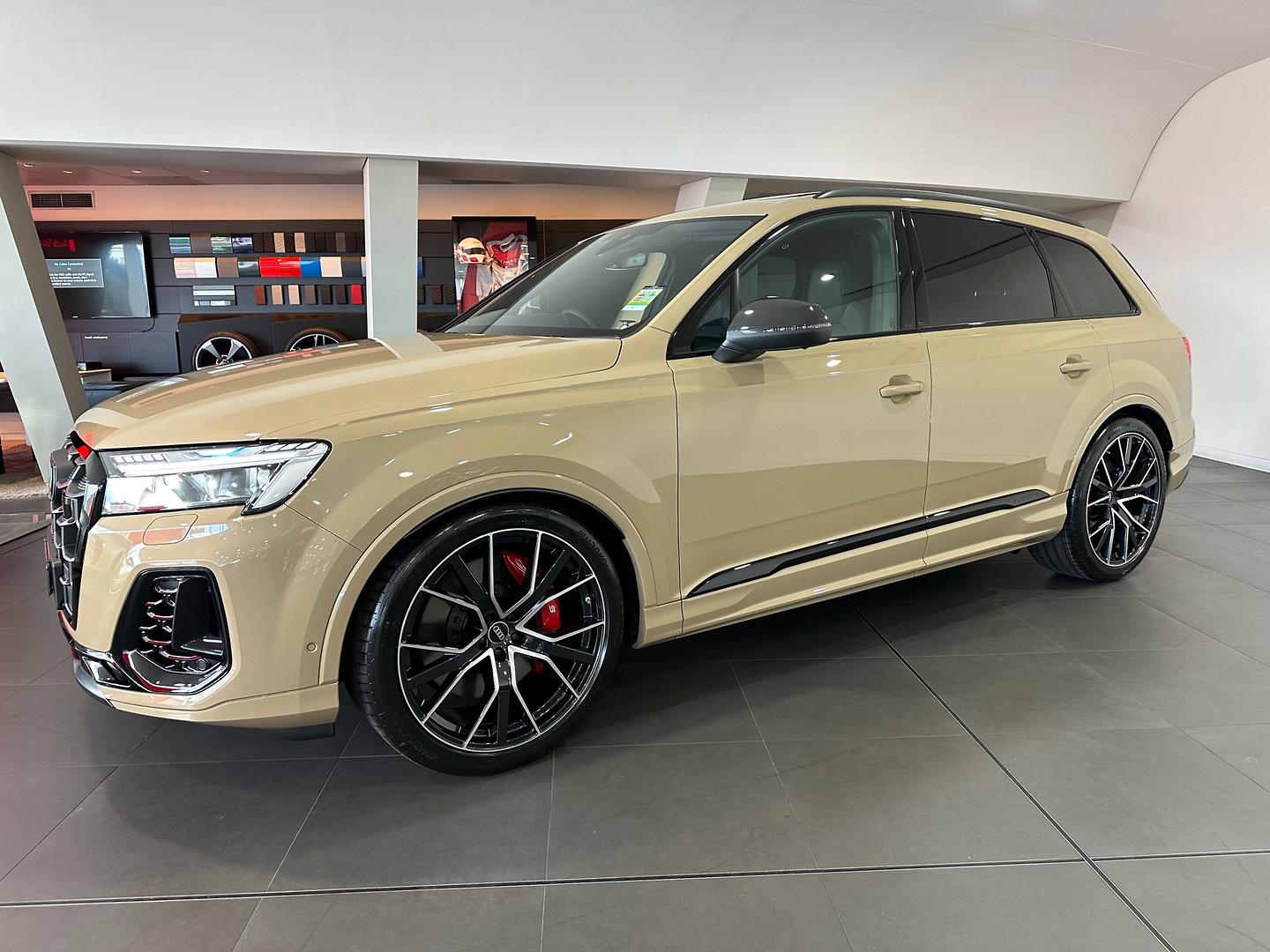Image about Audi SQ7 SQ7 SUV TFSI 373 kW tiptronic