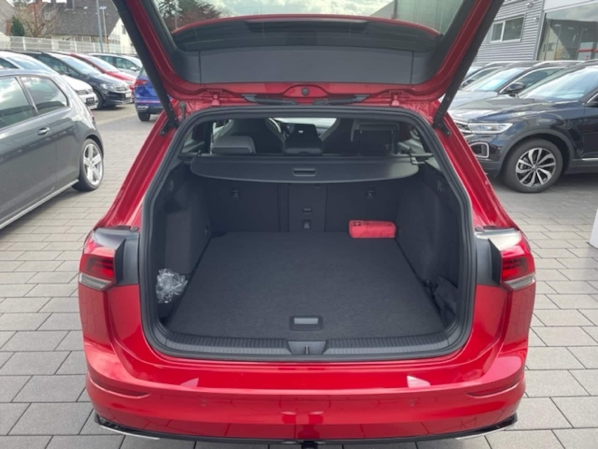 Volkswagen Golf Variant R-Line