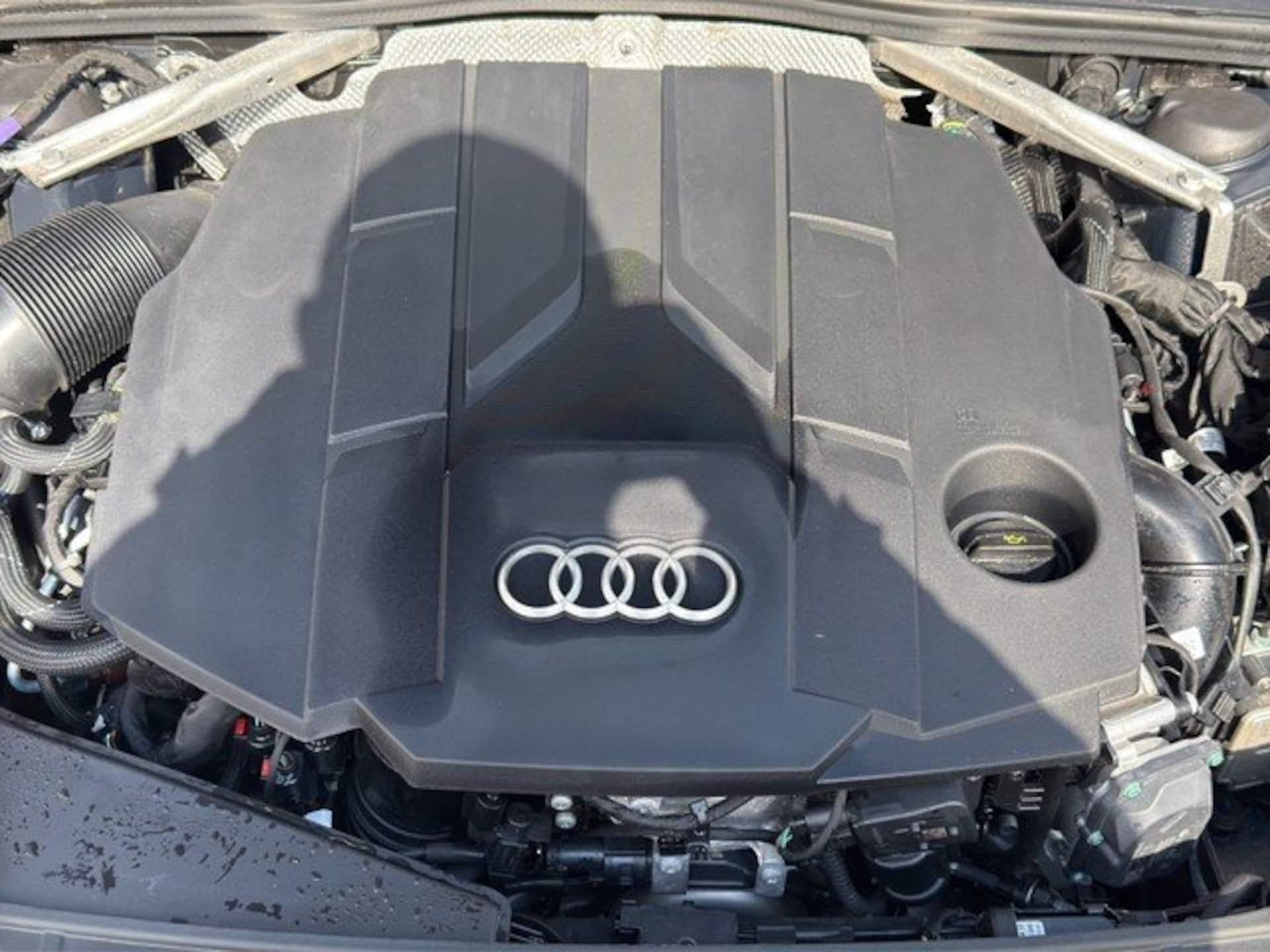 Audi A4 Avant S line