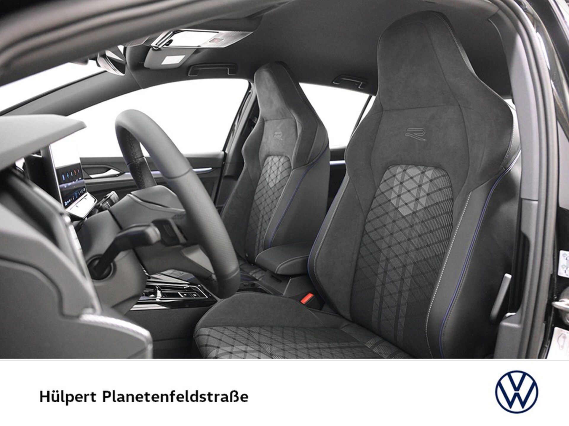 Volkswagen Golf R-Line