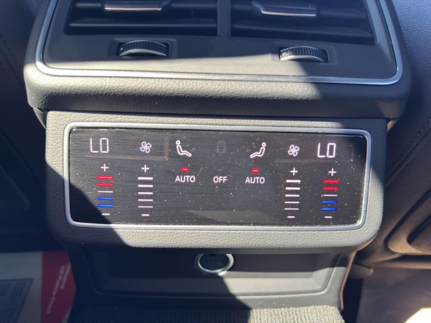 Bild über Audi S6 Avant TDI quattro tiptronic - für weitere Informationen kontaktieren Sie den Audi Partner