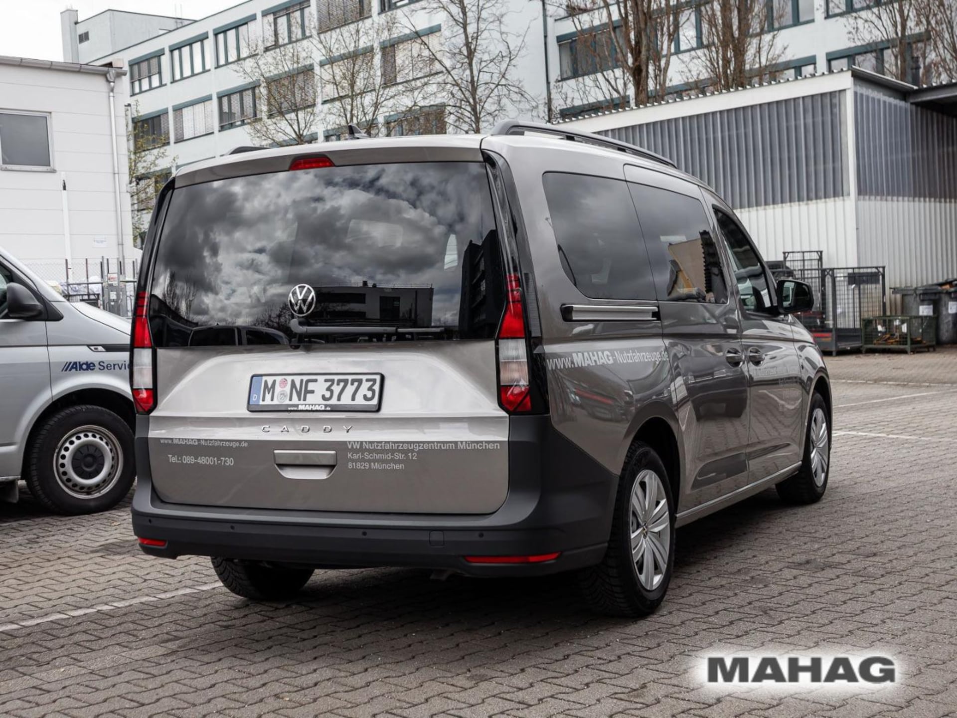 Volkswagen Caddy Maxi Basis-Modell