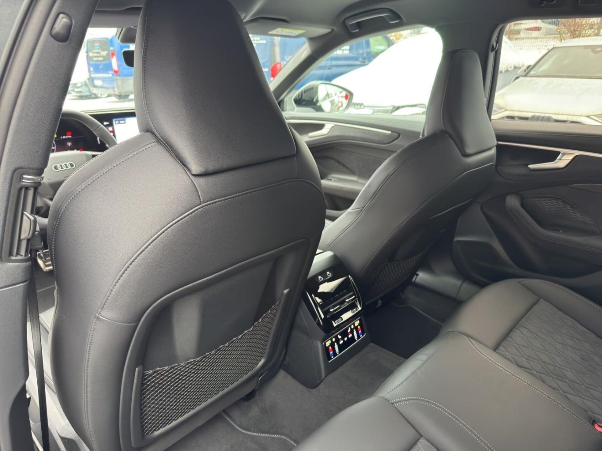 Audi A6 Avant edition one