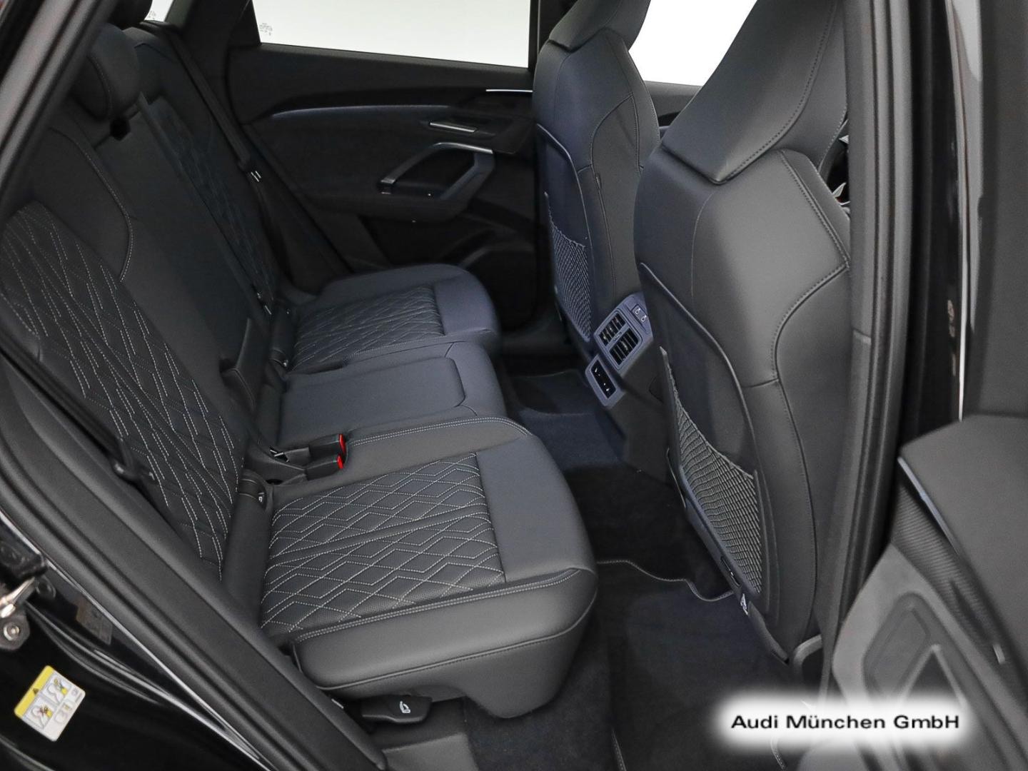 Bild über Audi SQ5 SUV TFSI 270 kW S tronic - für weitere Informationen kontaktieren Sie den Audi Partner