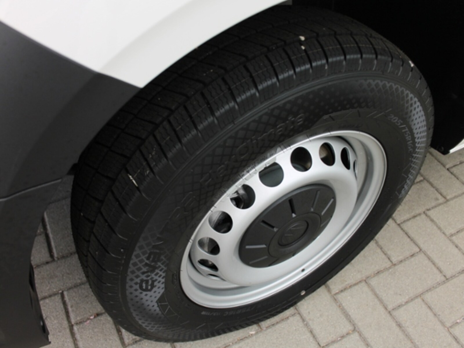 Volkswagen Crafter Kasten langer Radstand – Bild 10