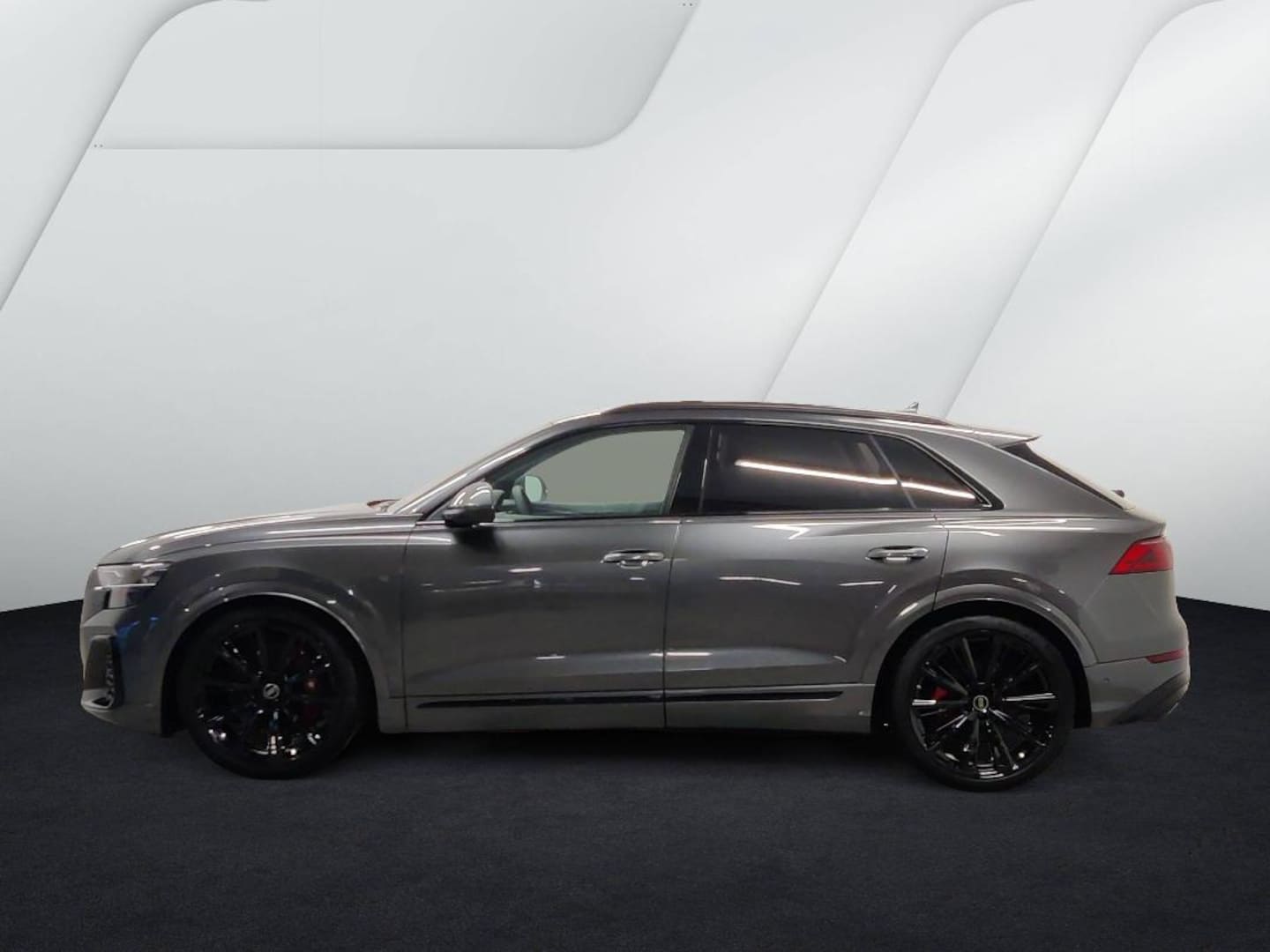 Bild über Audi SQ8 SUV TFSI quattro tiptronic - für weitere Informationen kontaktieren Sie den Audi Partner