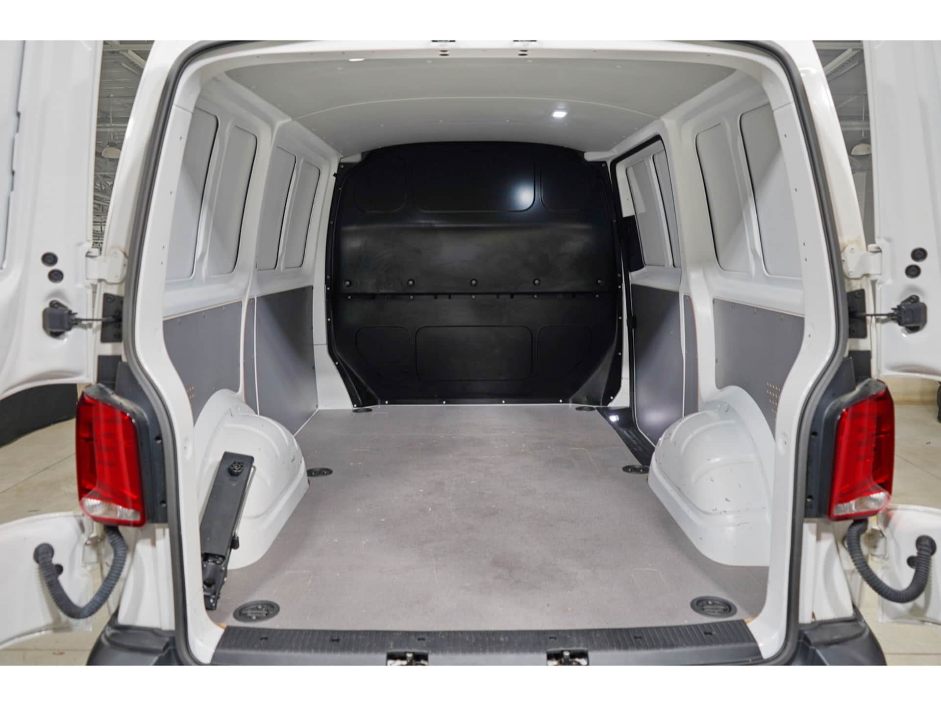 Volkswagen T6.1 Transporter Kasten kurzer Radstand