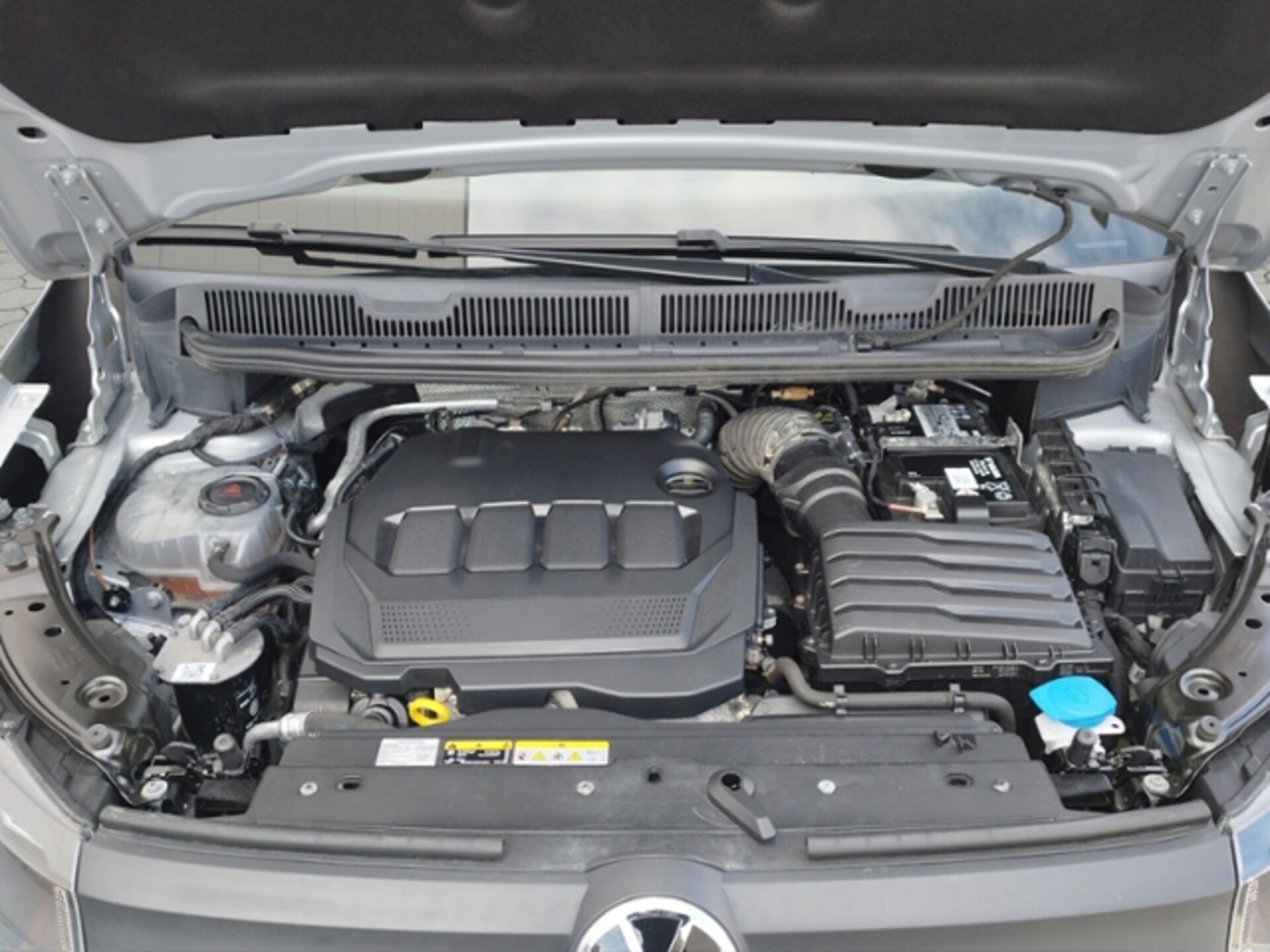 Volkswagen Caddy Basis-Modell