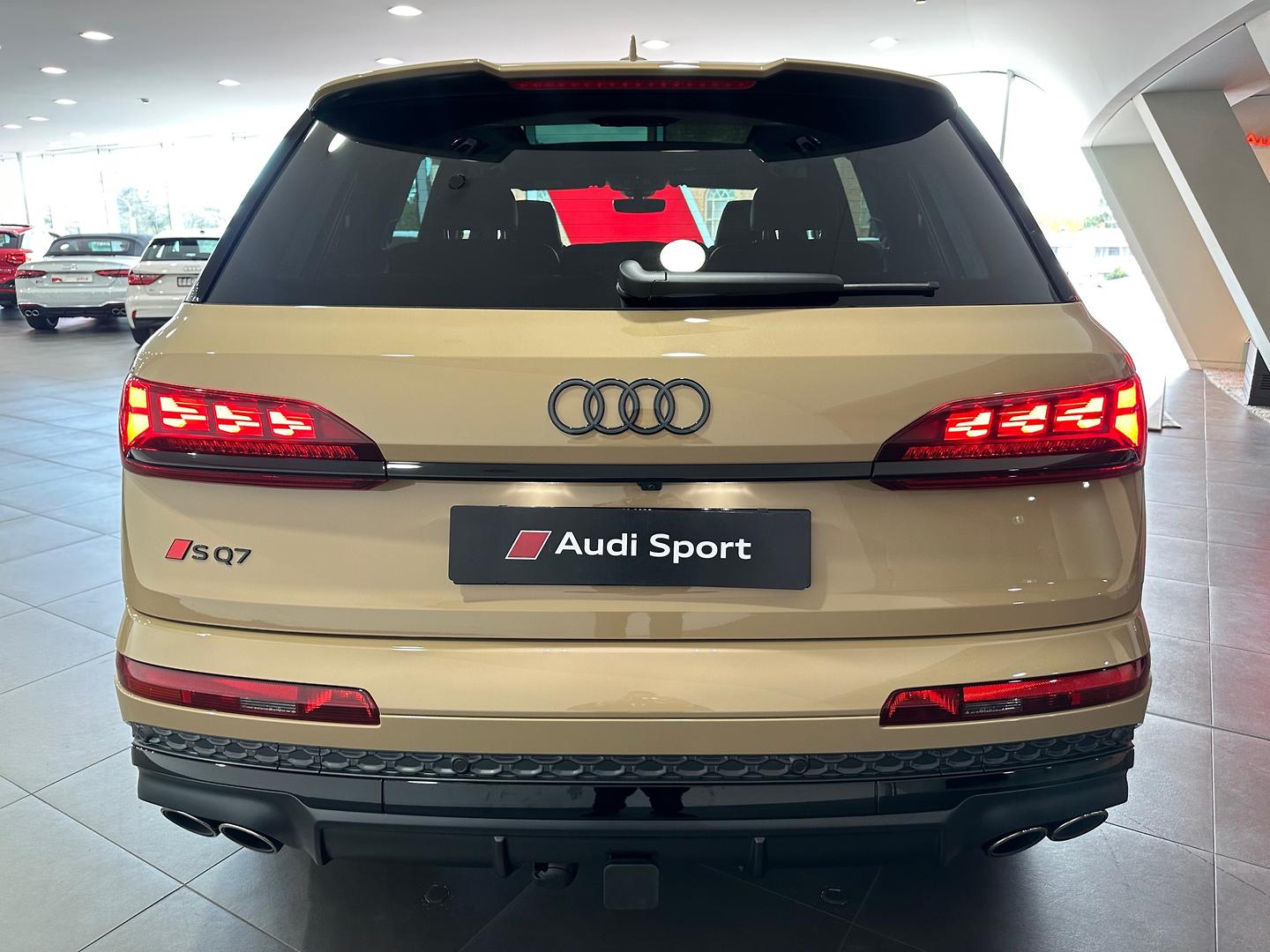 Image about Audi SQ7 SQ7 SUV TFSI 373 kW tiptronic