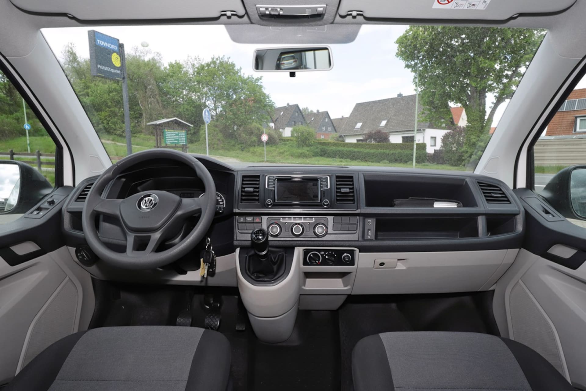 Volkswagen T6 Transporter Kombi kurzer Radstand