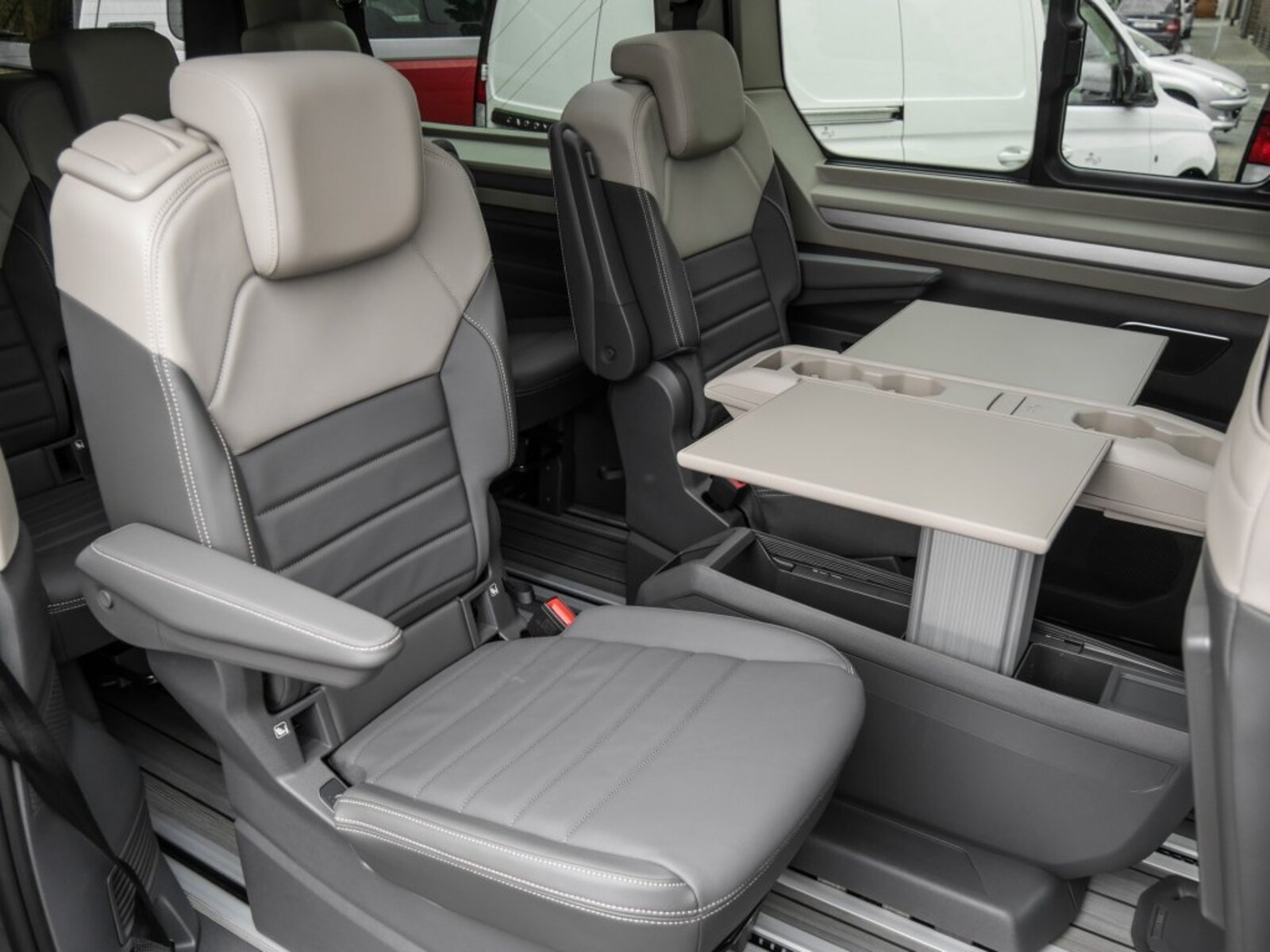 Volkswagen Multivan Langversion – Bild 9
