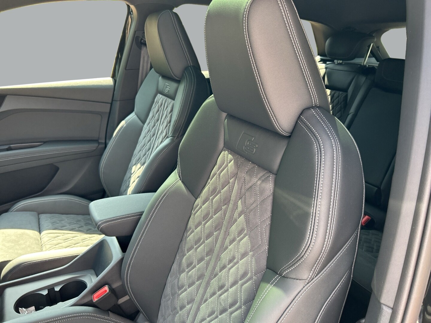 Image about Audi Q4 e-tron 45 e-tron quattro
