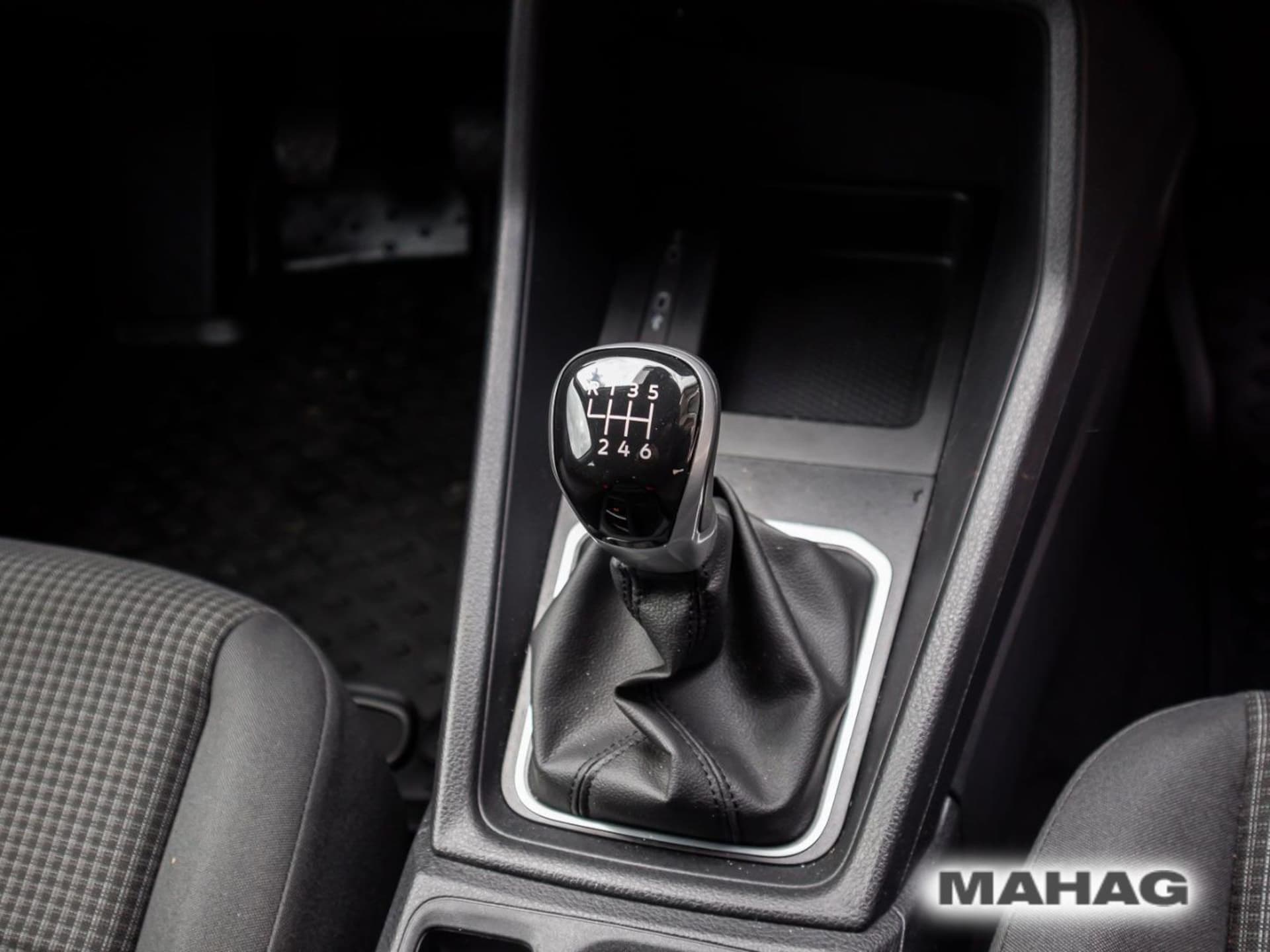 Volkswagen Caddy Maxi Basis-Modell