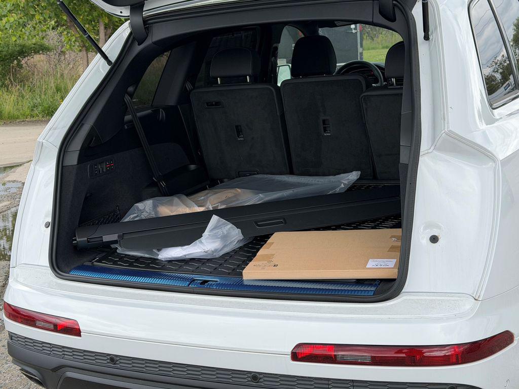 2026 Audi Q7 Premium Plus - Photo 13