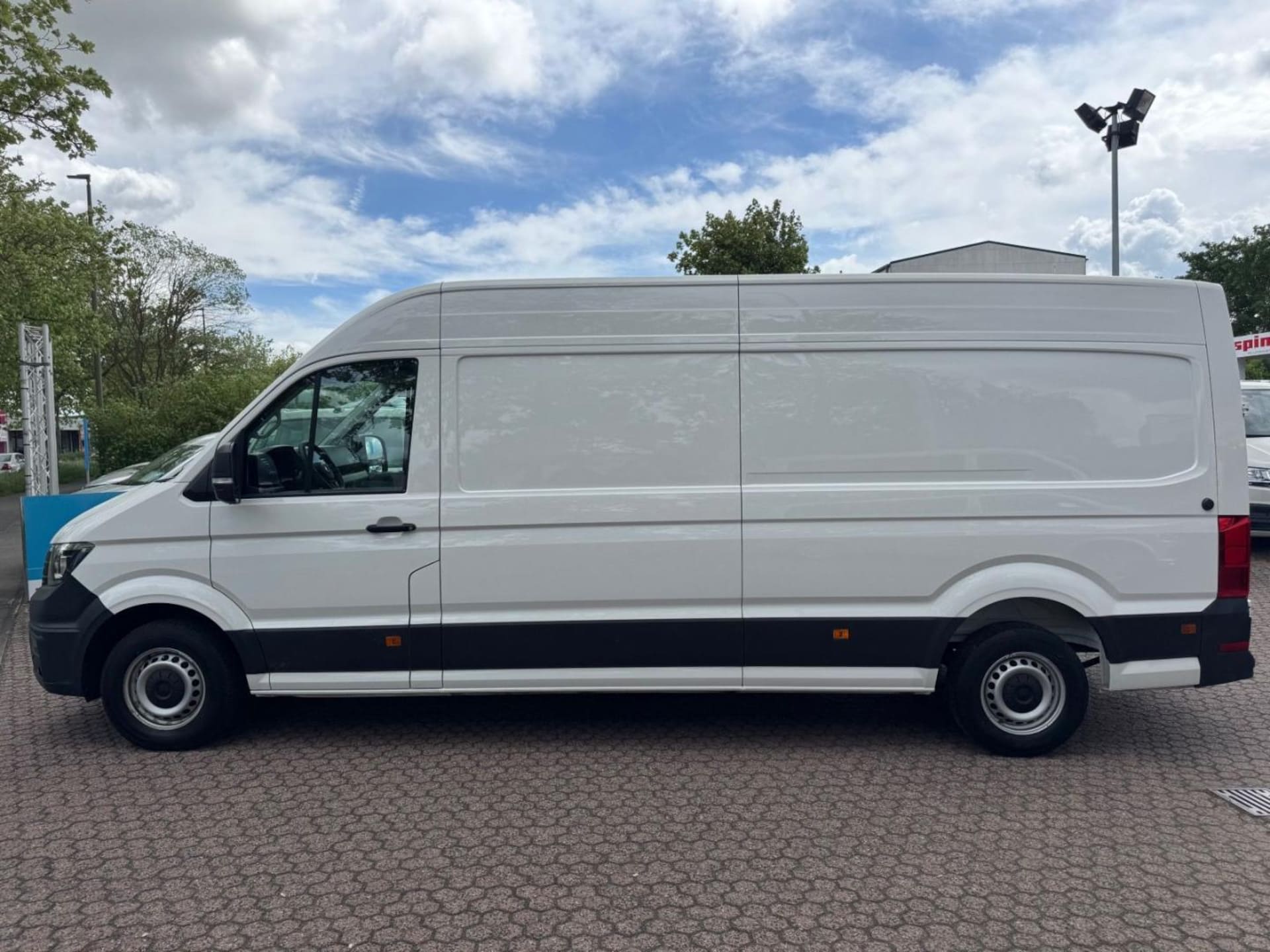 Volkswagen Crafter Kasten langer Radstand