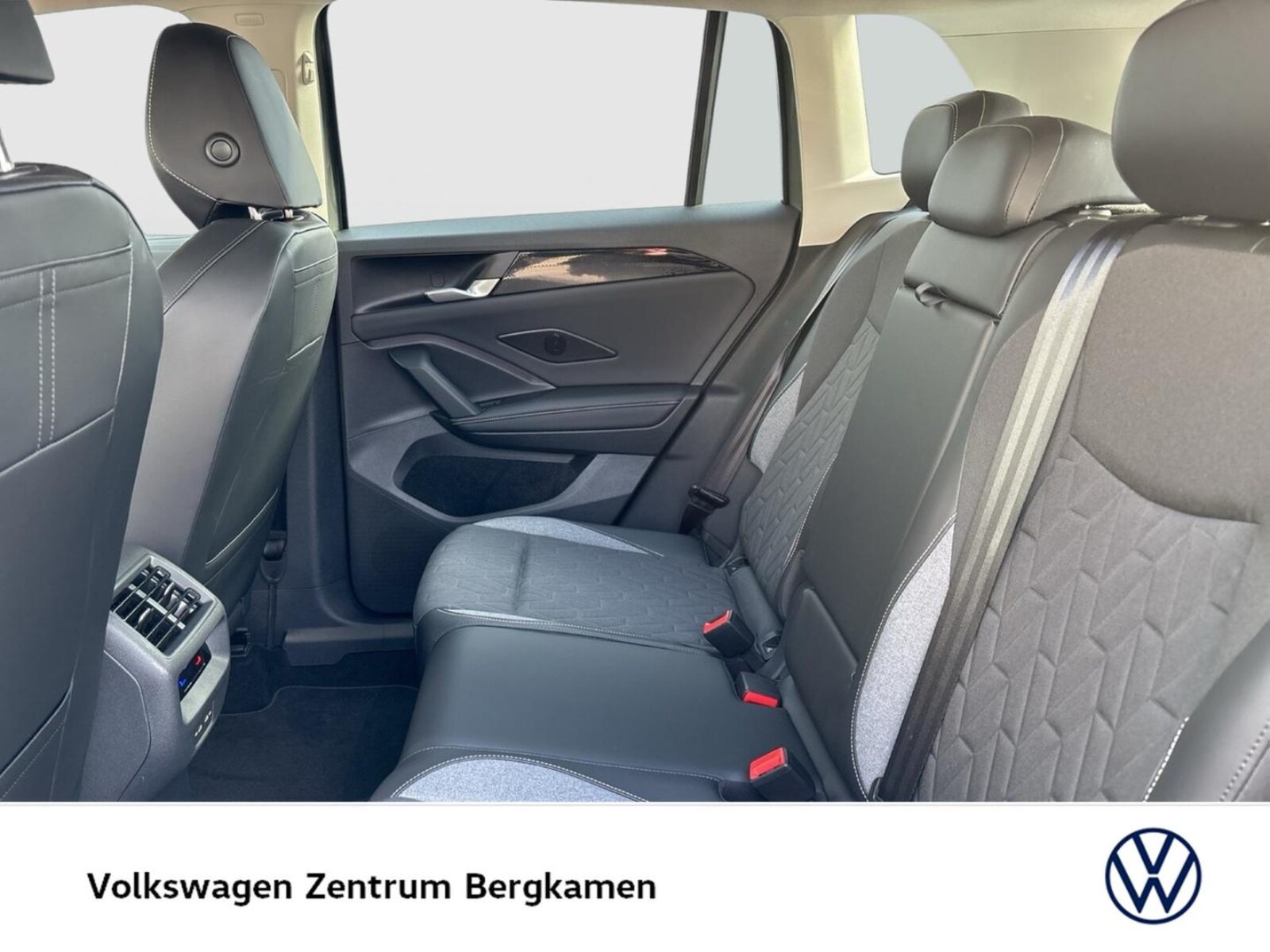 Volkswagen Tiguan – Bild 8
