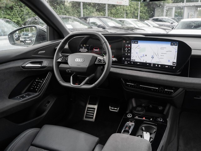 Image about Audi Q6 SUV e-tron e-tron quattro