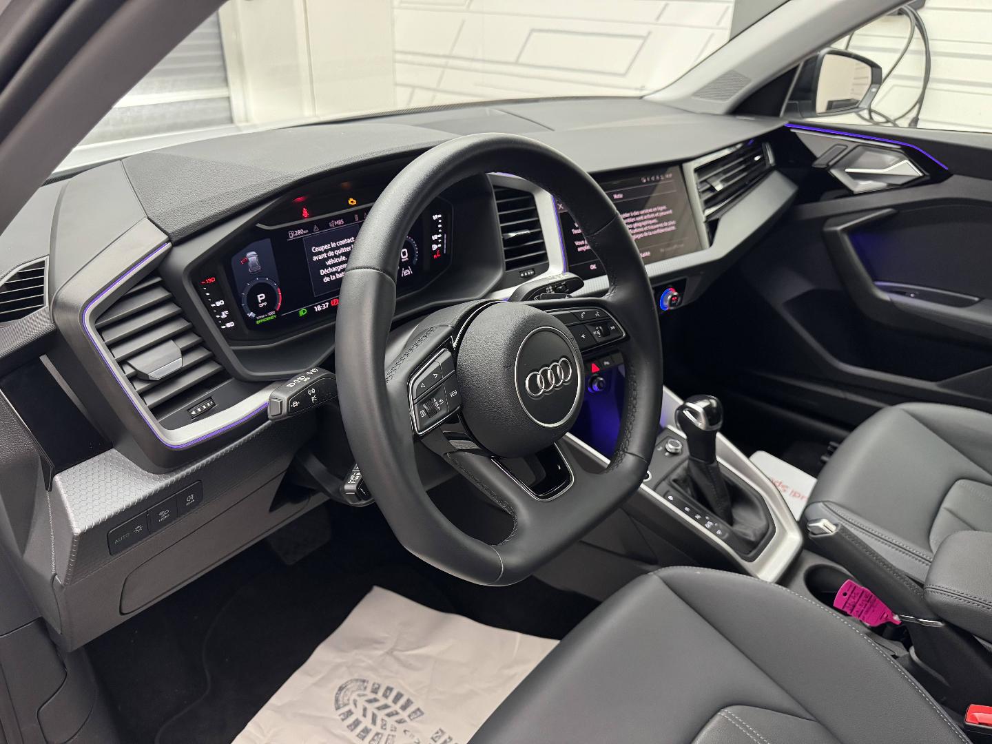 Image about Audi A1 allstreet Design Luxe 30 TFSI 81 kW (110 ch) S tronic