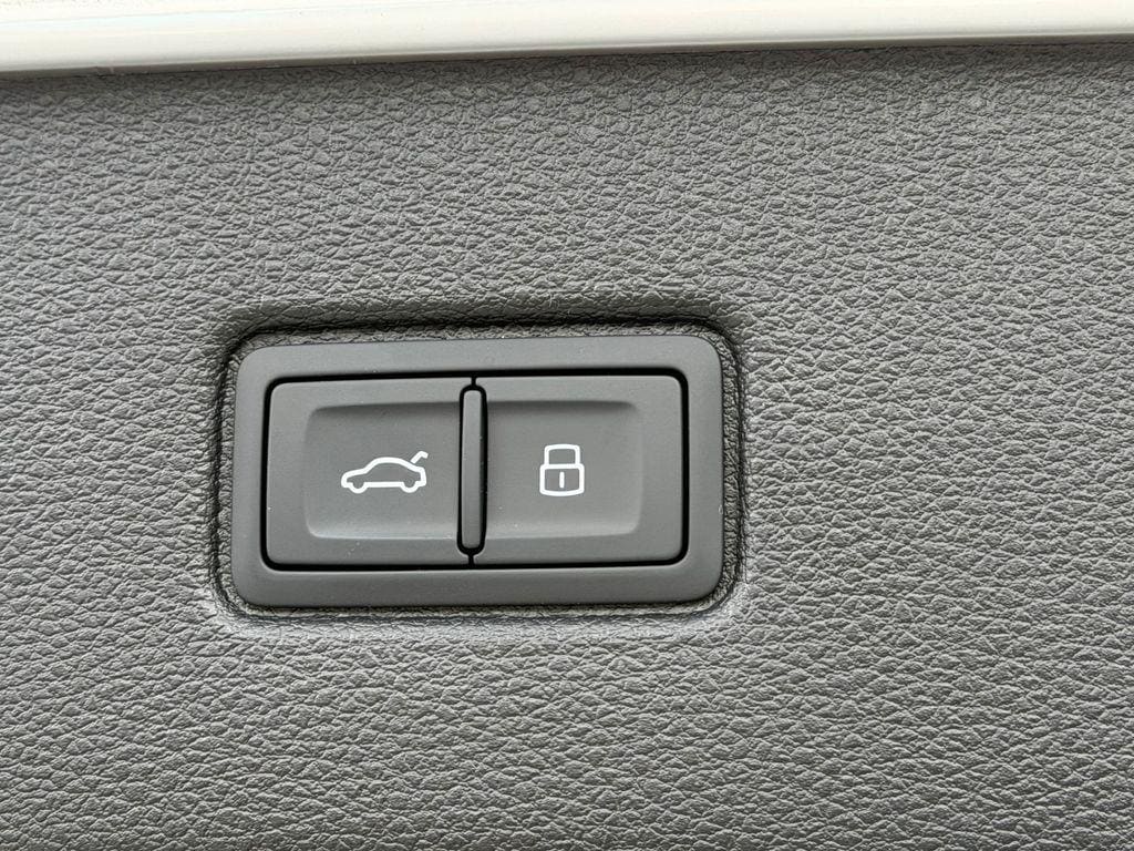 2026 Audi Q7 Premium Plus - Photo 14