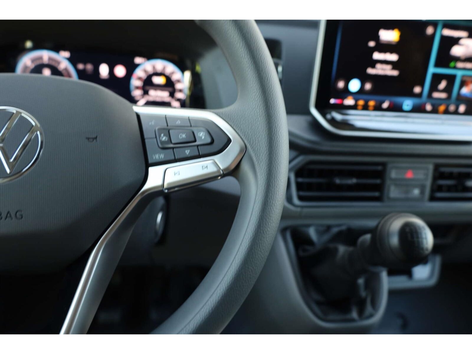 Volkswagen Crafter Kasten mittlerer Radstand – Bild 14