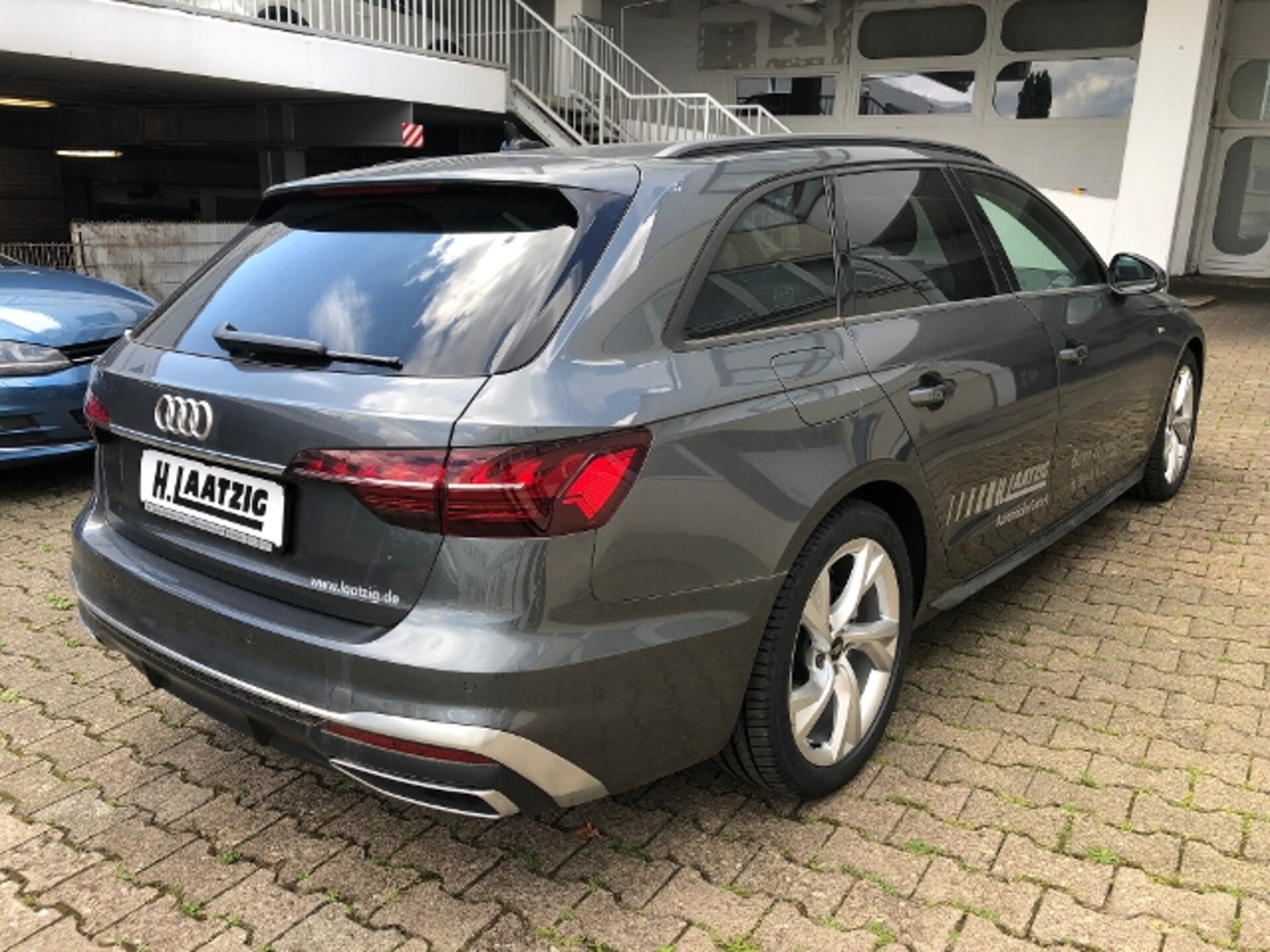 Audi A4 Avant S line