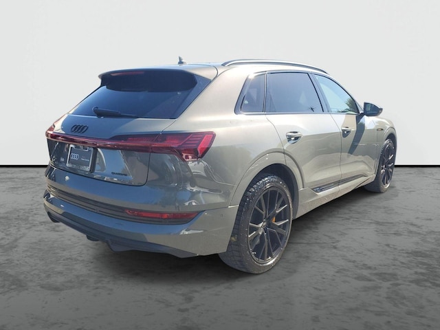 2022 Audi e-tron