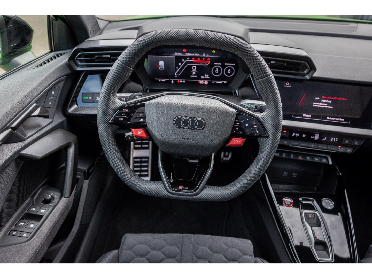 Bild über Audi RS 3 Sportback TFSI quattro 294 kW S tronic - für weitere Informationen kontaktieren Sie den Audi Partner