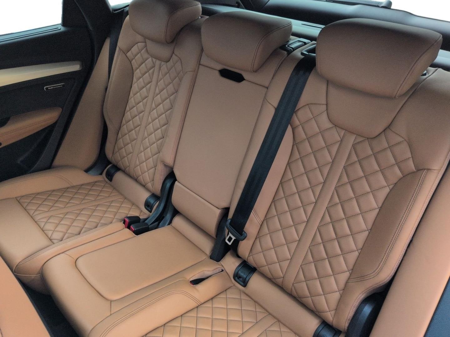 Bild über Audi Q5 40 TDI quattro 150 kW S tronic - für weitere Informationen kontaktieren Sie den Audi Partner