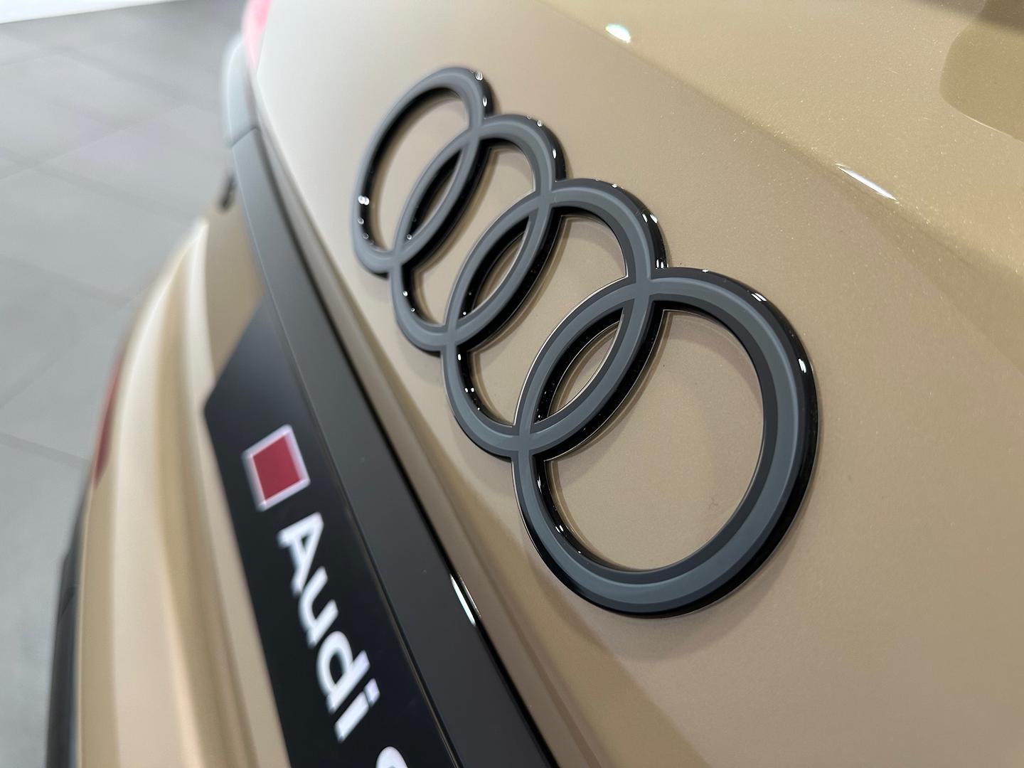 Image about Audi SQ7 SQ7 SUV TFSI 373 kW tiptronic
