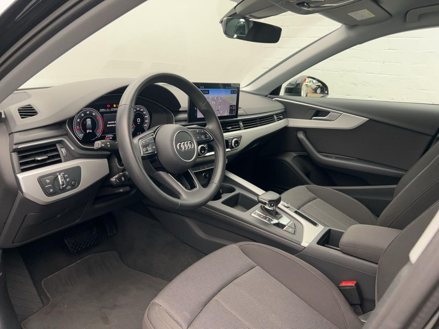Bild über Audi A4 Avant advanced 35 TFSI S tronic - für weitere Informationen kontaktieren Sie den Audi Partner