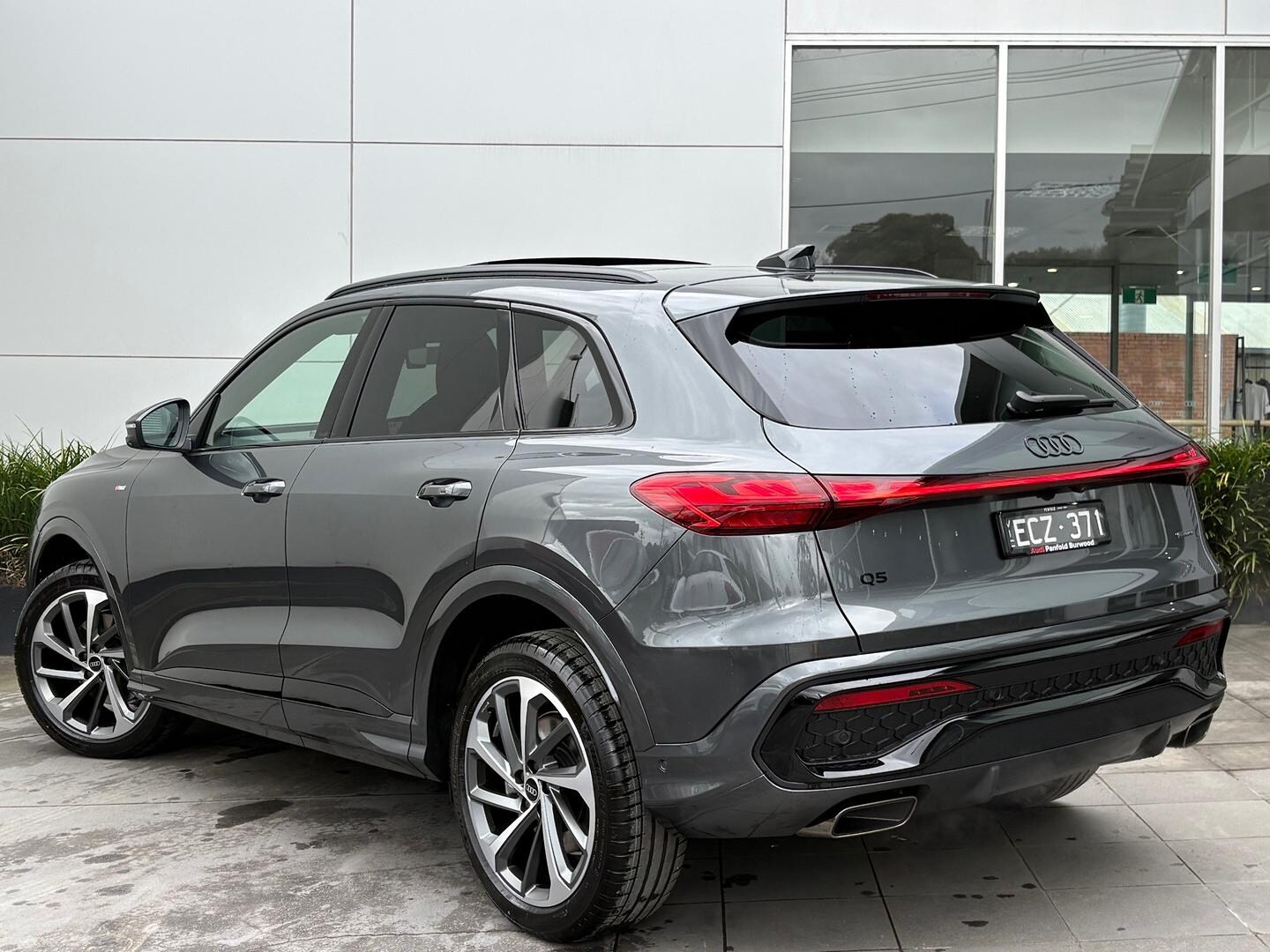 Image about Audi Q5 SUV Q5 sport TFSI quattro S tronic